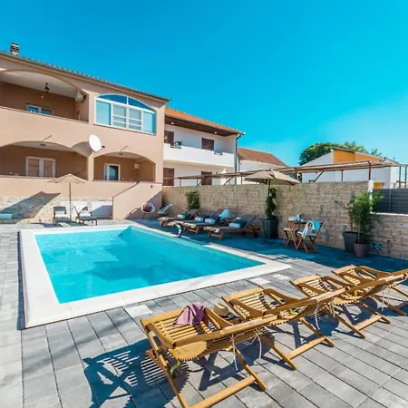 Apartment Julia In Biograd *