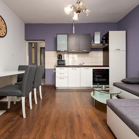 Julia In Biograd Apartment *