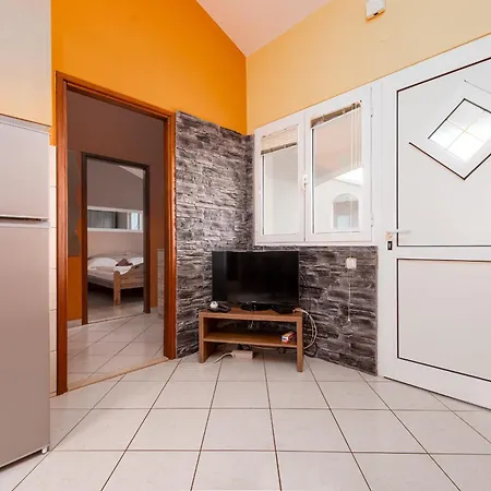 Julia In Biograd Apartament *