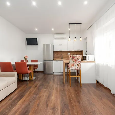 Julia In Biograd Appartement Biograd Na Moru