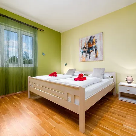 Julia In Biograd Apartamento Biograd Na Moru