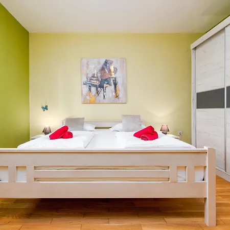 Julia In Biograd Appartement *