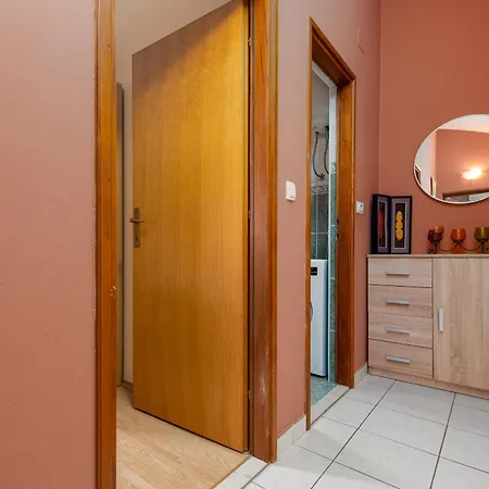 Julia In Biograd Appartement
