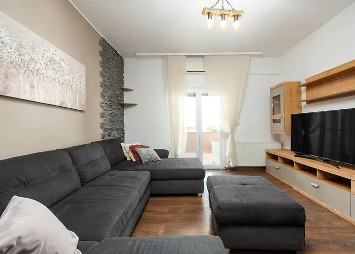 Apartment Julia In Biograd