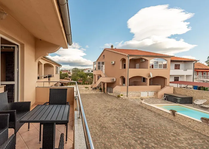 Apartman Julia In Biograd Biograd Na Moru