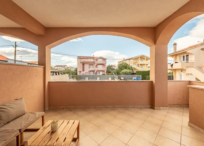 Apartman Julia In Biograd Biograd Na Moru
